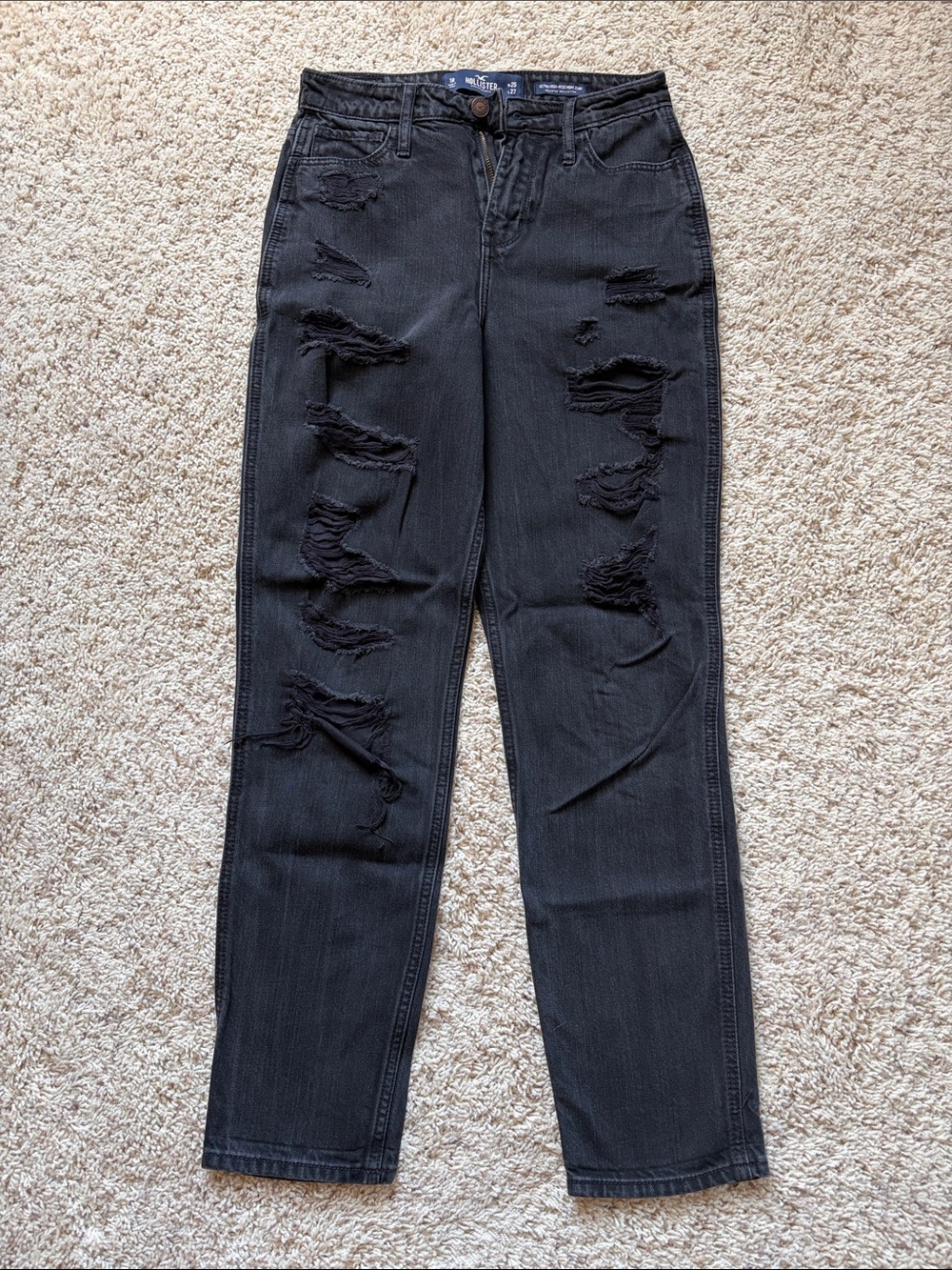 Hollister Distressed Black Ultra High-Rise Mom Jeans